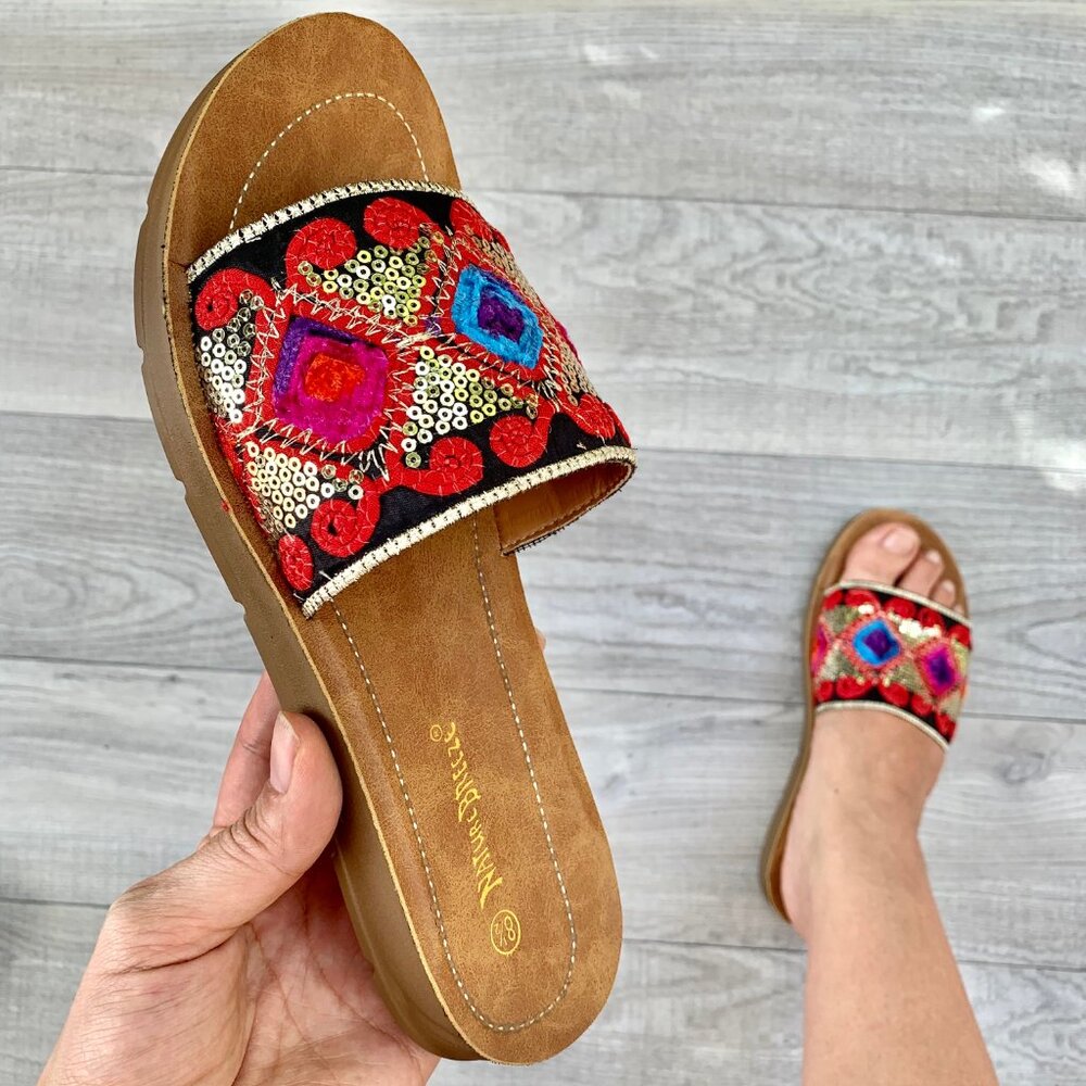 Delight Comfort Embroidered Sandal - Red - Picture 2 of 3